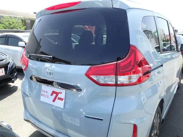 Honda FREED HYBRID HYBRID CROSSTAR 2026 — миниатюра 3