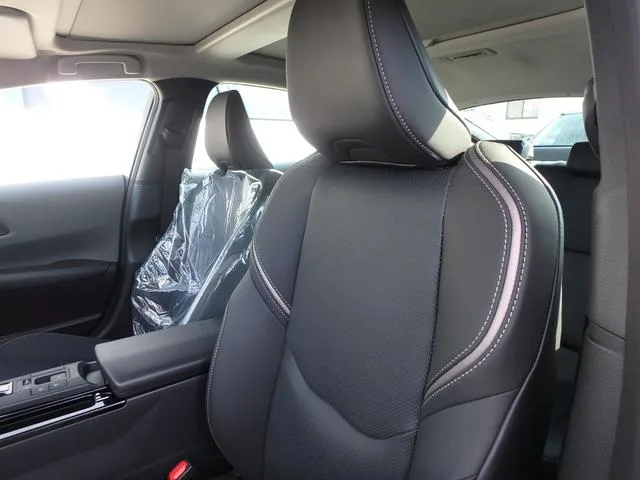 Toyota Prius Z 2025 — миниатюра 4