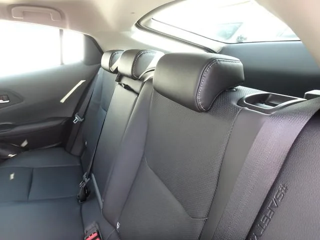 Toyota Prius Z 2025 — миниатюра 5