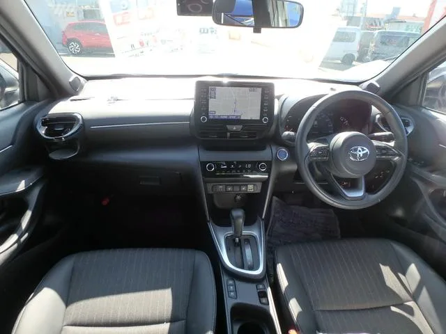 Toyota YARIS CROSS HYBRID Z 2023 — миниатюра 3