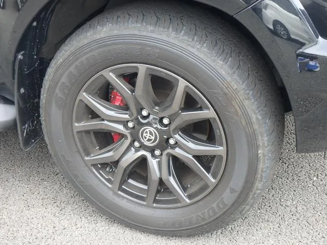 Toyota Hilux Z GR SPORT 2022 — миниатюра 2