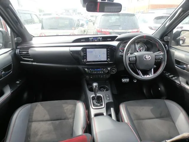 Toyota Hilux Z GR SPORT 2022 — миниатюра 3