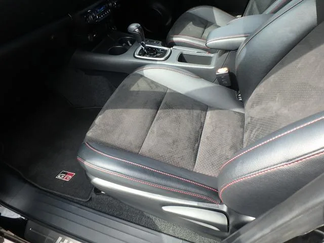 Toyota Hilux Z GR SPORT 2022 — миниатюра 4
