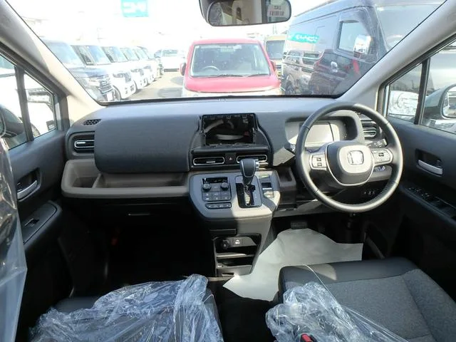Honda FREED E:HEV AIR EX 2026 — миниатюра 3