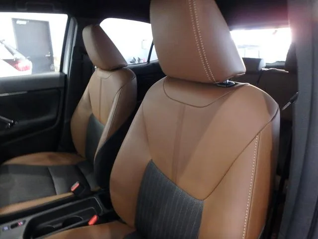 Toyota YARIS CROSS HYBRID Z ADVENTURE 2023 — миниатюра 4