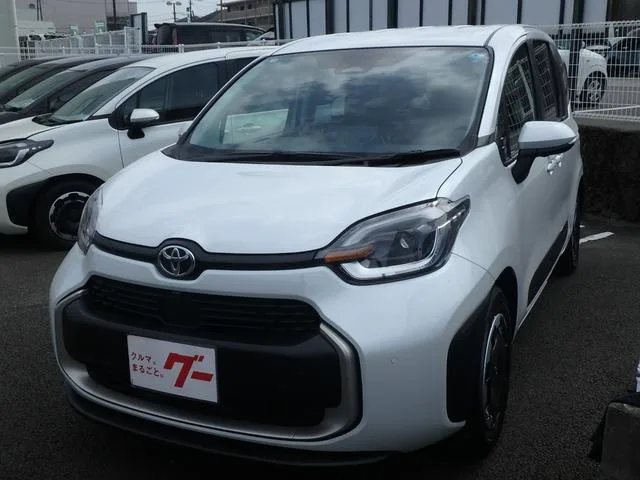 Toyota SIENTA HYBRID Z 2026 — фото 1, купить с доставкой в Москву