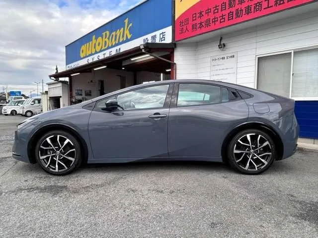 Toyota Prius Z 2023 — миниатюра 3