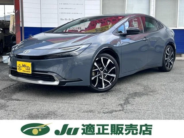 Toyota Prius Z 2023 — фото 1, купить с доставкой в Москву