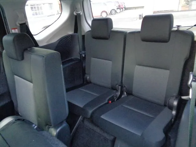Toyota SIENTA HYBRID G 2022 — миниатюра 3