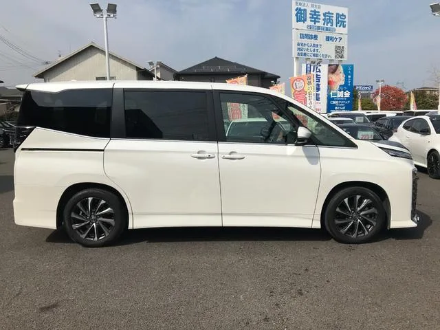 Toyota VOXY S-Z 2024 — миниатюра 3