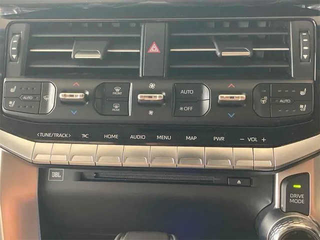 Toyota Land Cruiser ZX 2024 — миниатюра 2