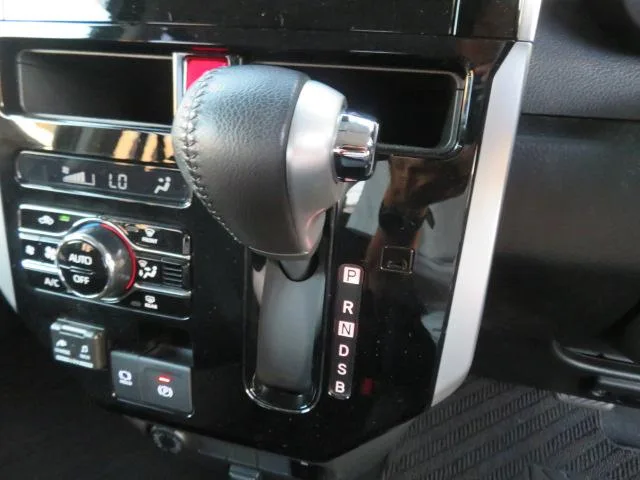 Daihatsu THOR CUSTOM G 2022 — миниатюра 3
