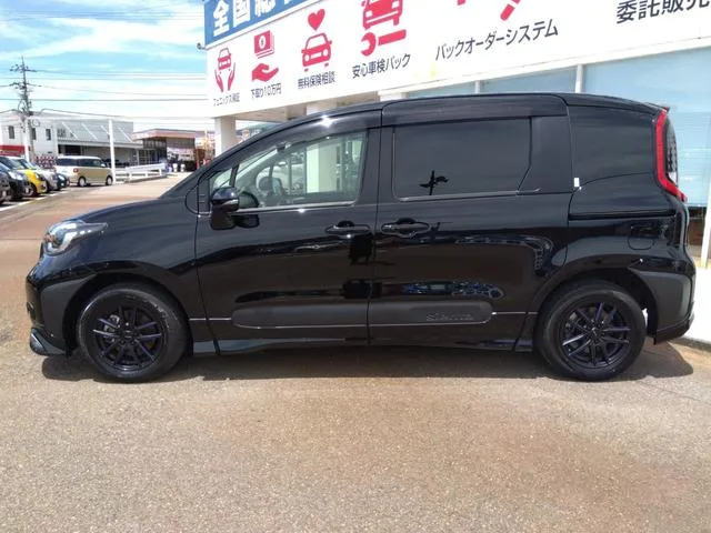 Toyota SIENTA HYBRID Z 2023 — миниатюра 4