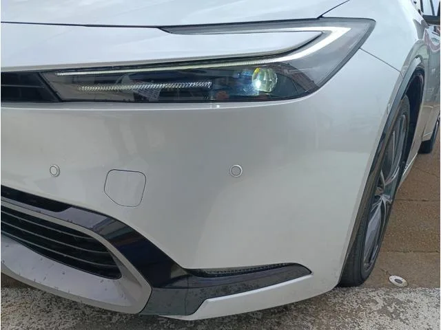 Toyota Prius Z 2023 — миниатюра 4