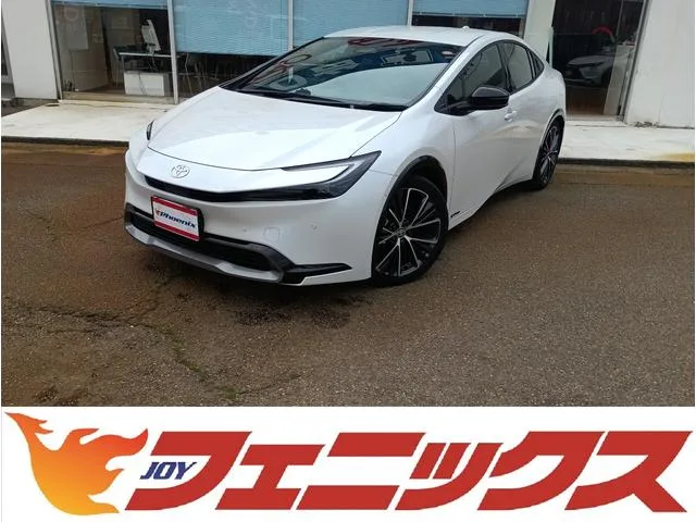 Toyota Prius Z 2023 — фото 1, купить с доставкой в Москву