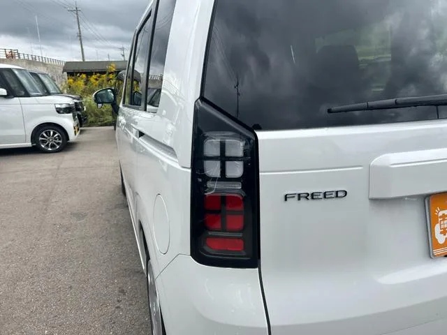 Honda FREED E:HEV AIR 2025 — миниатюра 3