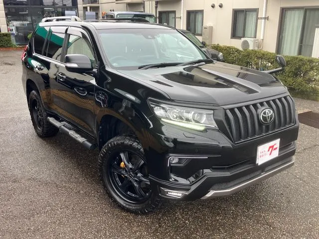 Toyota Land Cruiser Prado TX L PACKAGE 2022 — фото 1, купить с доставкой в Москву