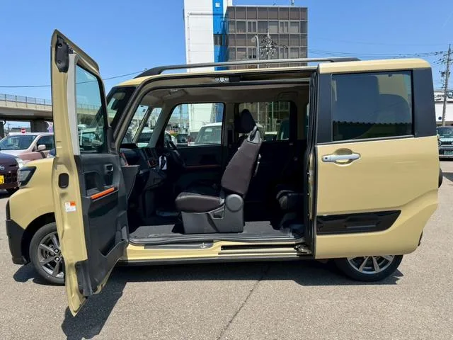 Daihatsu TANTO FUN CR0SS 2025 — миниатюра 3