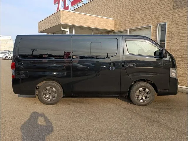 Nissan CARAVAN 2023 — миниатюра 2