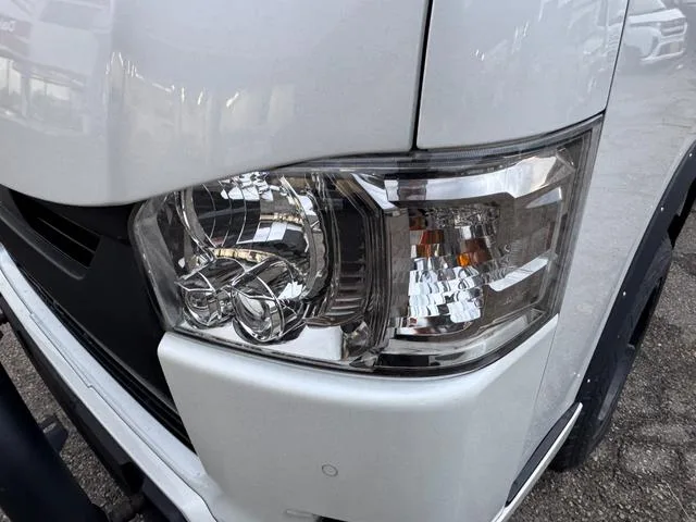 Toyota HIACE VAN SUPER GL DARK PRIME II 2022 — миниатюра 3