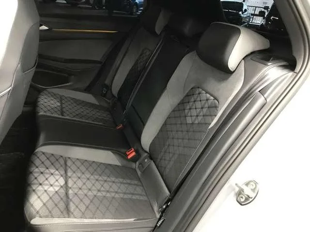 Volkswagen Golf TDI R LINE PLATINUM EDITION 2023 — миниатюра 4