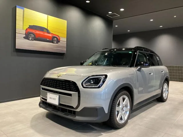 MINI MINI COUNTRYMAN E CLASSIC TRIM 2024 — фото 1, купить с доставкой в Москву