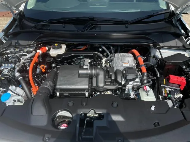 Honda VEZEL E:HEV Z 2025 — миниатюра 4
