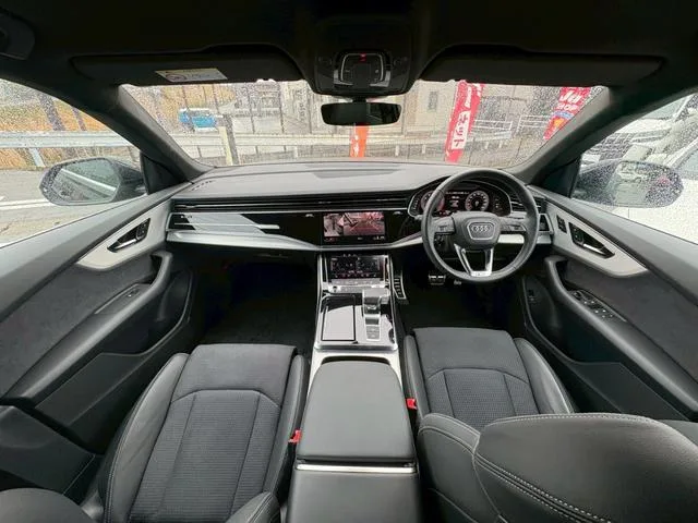 Audi Q8 55TFSI QUATTRO S LINE 2024 — миниатюра 2