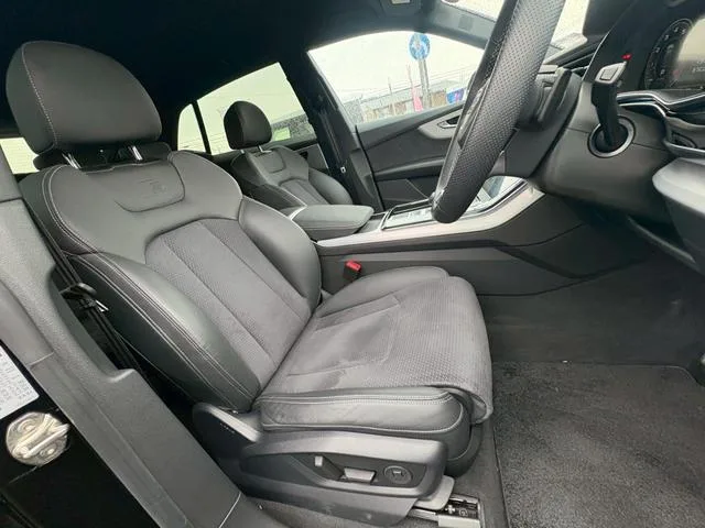 Audi Q8 55TFSI QUATTRO S LINE 2024 — миниатюра 5