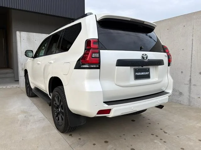 Toyota Land Cruiser Prado TX L PACKAGE MATT BLACK EDITION 2023 — миниатюра 2