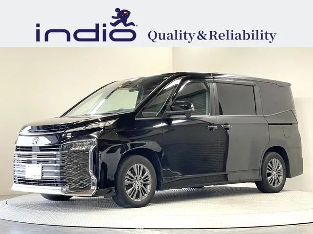 Toyota VOXY HYBRID S-G 2023 — фото 1, купить с доставкой в Москву