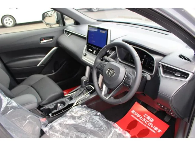 Toyota CorollaCross HYBRID Z 2025 — миниатюра 3