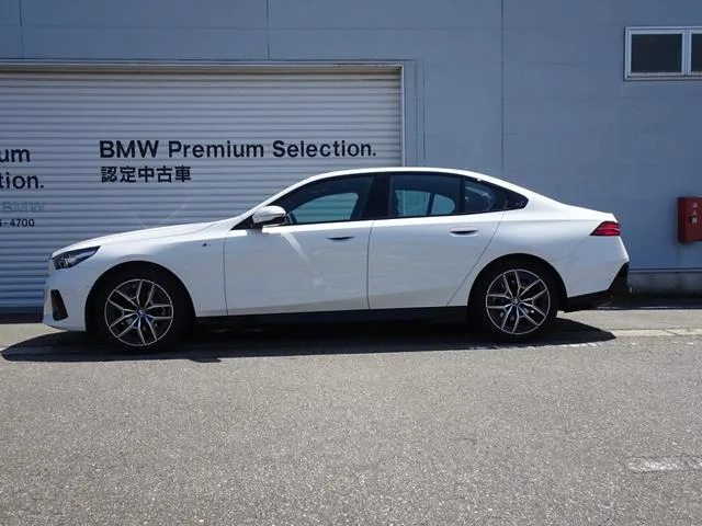 BMW 5 Series 523D X DRIVE M-SPORT 2024 — миниатюра 2