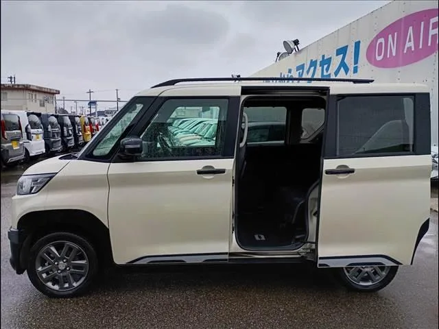 Mitsubishi DELICA MINI T PREMIUM 2023 — миниатюра 5