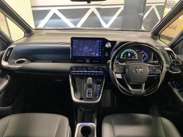 Toyota NOAH HYBRID S-Z 2022 — миниатюра 3