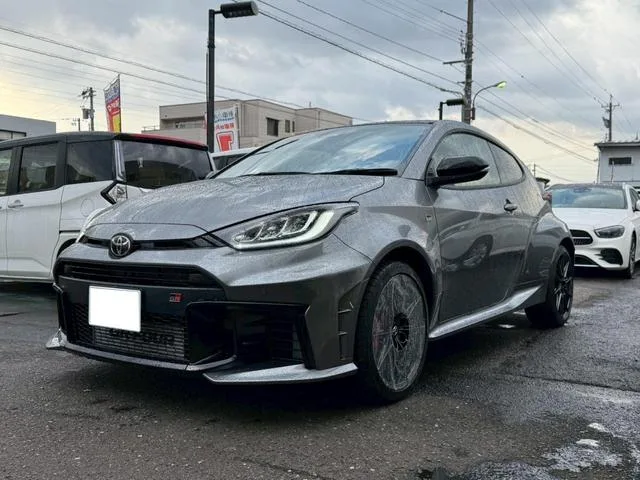 Toyota GR YARIS RZ HIGH PERFORMANCE 2025 — фото 1, купить с доставкой в Москву