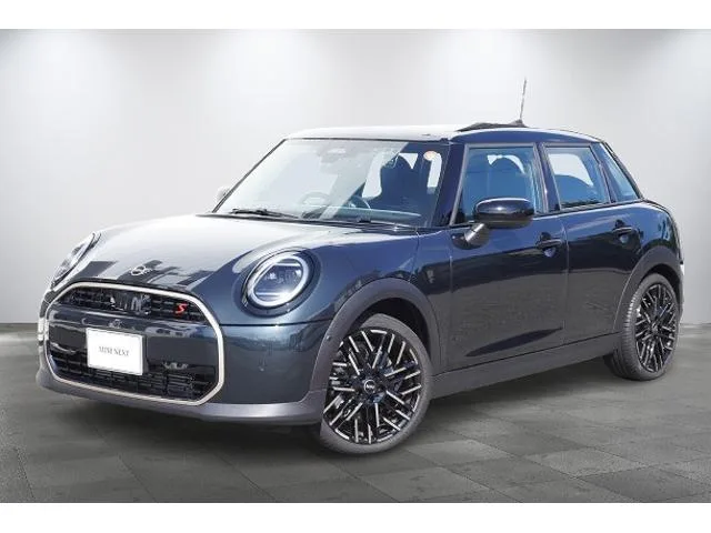 MINI MINI COOPER S CLASSIC TRIM 2025 — фото 1, купить с доставкой в Москву