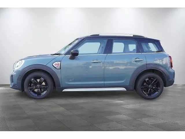 MINI MINI COOPER D CROSSOVER ALL4 PREMIUM PLUS PACKAGE CLASSIC TRIM 2023 — миниатюра 2