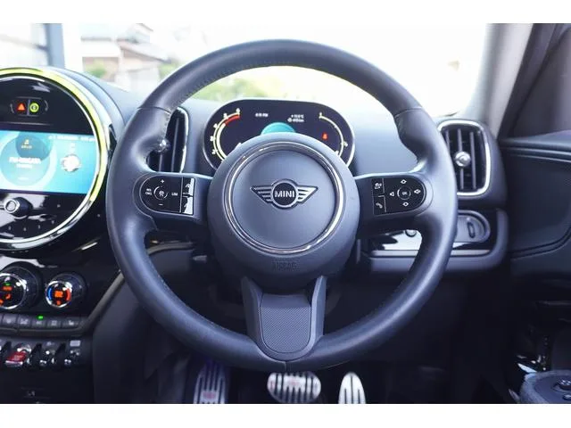 MINI MINI COOPER D CROSSOVER ALL4 PREMIUM PLUS PACKAGE CLASSIC TRIM 2023 — миниатюра 3