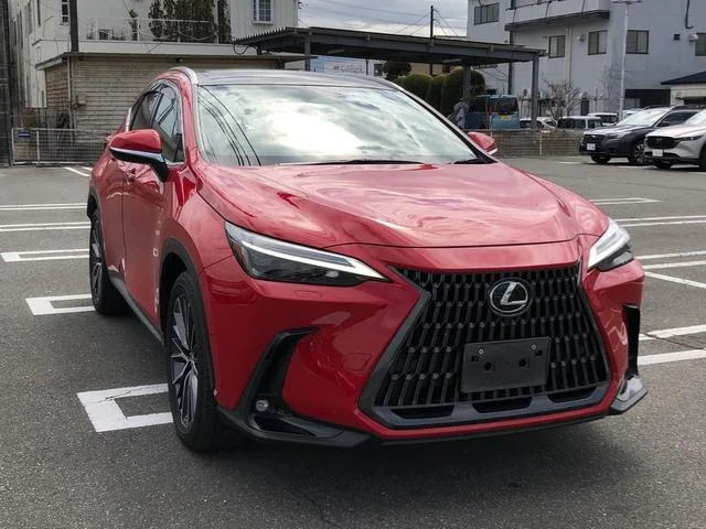 Lexus NX NX350H VERSION L 2023 — миниатюра 4