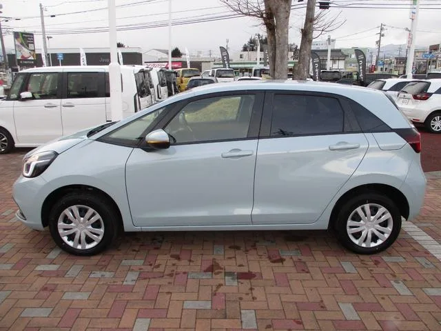 Honda FIT E:HEV HOME 2024 — миниатюра 2