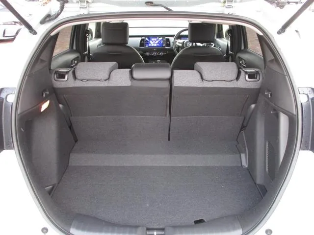 Honda FIT E:HEV HOME 2024 — миниатюра 3