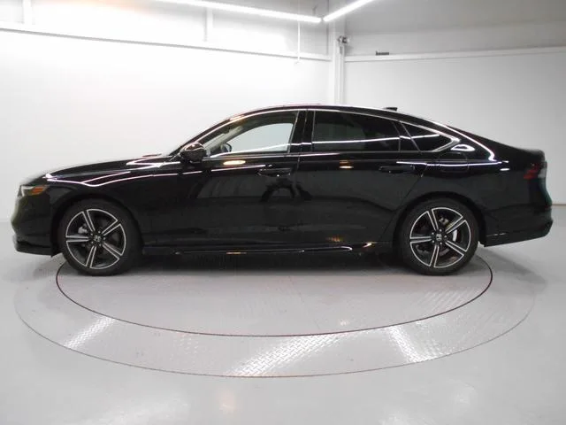 Honda Accord E:HEV 2024 — миниатюра 3