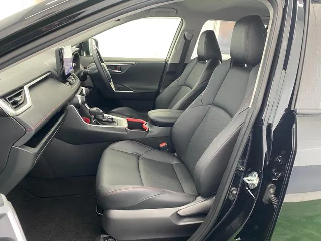 Toyota RAV4 ADVENTURE OFFROAD PACKAGE II 2023 — миниатюра 3