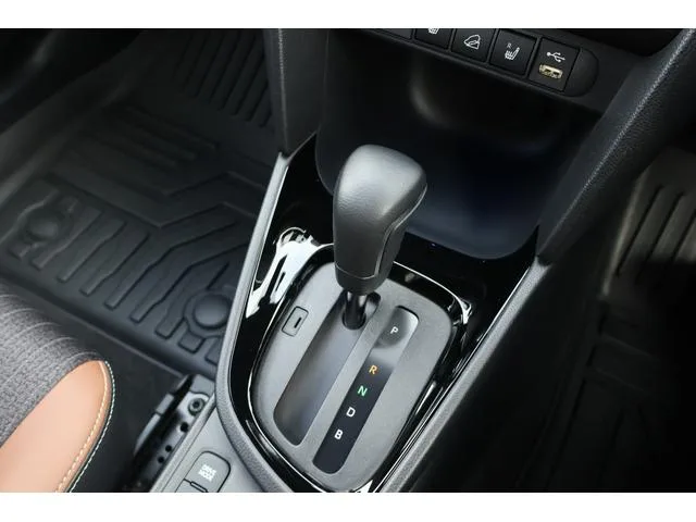 Toyota YARIS CROSS HYBRID Z ADVENTURE 2023 — миниатюра 2