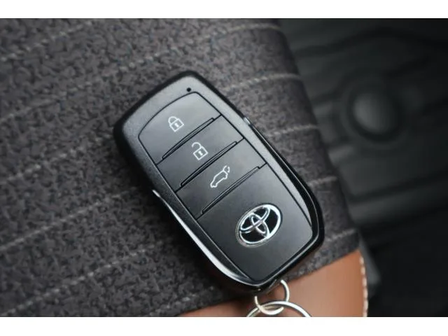 Toyota YARIS CROSS HYBRID Z ADVENTURE 2023 — миниатюра 3