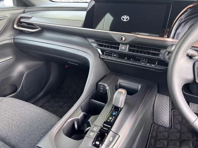 Toyota CROWN CROSSOVER G 2024 — миниатюра 3