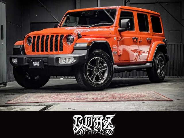 Chrysler Jeep JEEP WRANGLER UNLIMITED SAHARA POWER TOP 2023 — фото 1, купить с доставкой в Москву