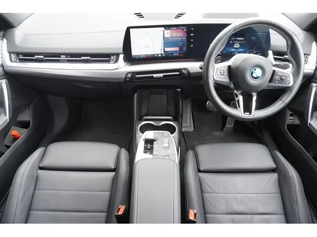 BMW iX2 X DRIVE 30 M SPORT 2024 — миниатюра 2