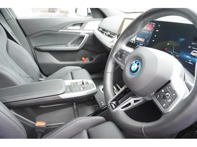 BMW iX2 X DRIVE 30 M SPORT 2024 — миниатюра 5